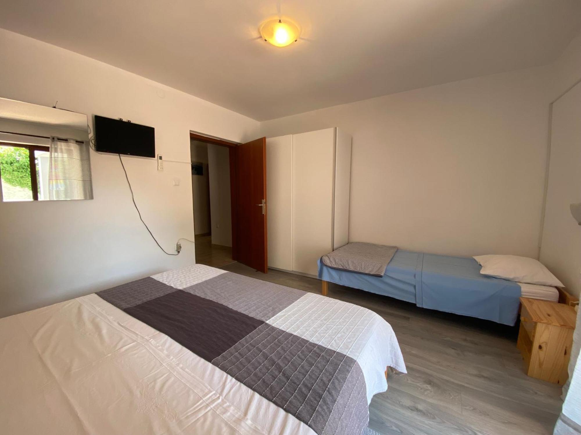 Lungomare Apartman *