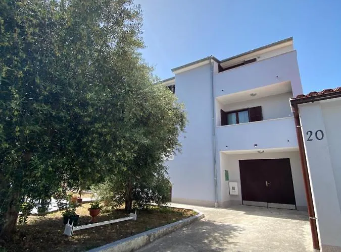 Apartments Lungomare Pula